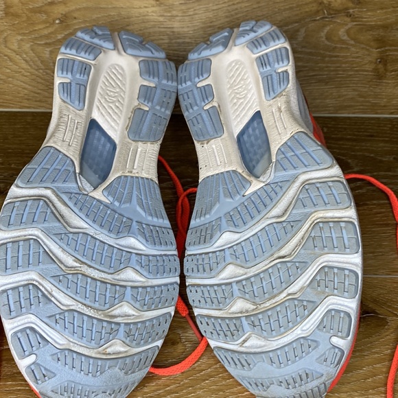 ASICS Gel-Kayano 28 Size 8.5 - Picture 7 of 9